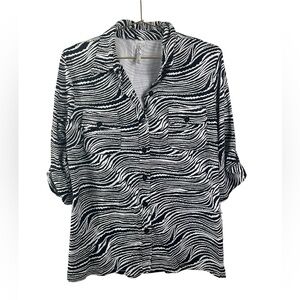 Lulu-B 🆕 Black and White Patterned Women's Top